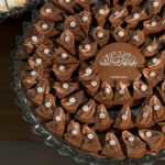 ⁦Choco Triangle Tray⁩ - الصورة ⁦2⁩